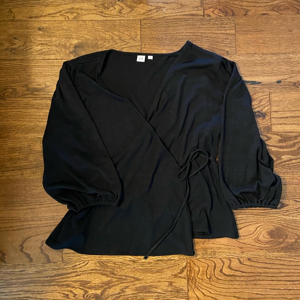 NWOT Gap Black Wrap Top